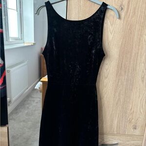H&M Black Sheath Cocktail Dress Sleeveless Scoop Neck